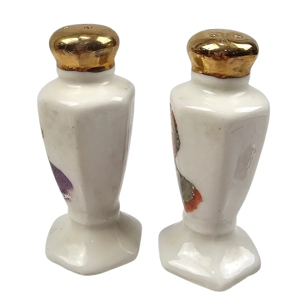 Vintage George & Martha Washington Mt Vernon VA Porcelain Salt Pepper Shakers